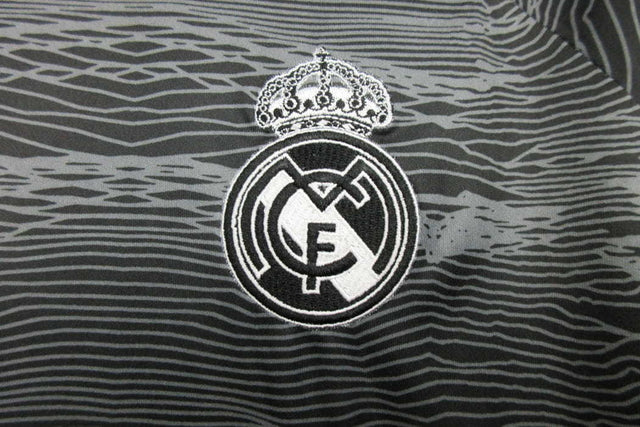 Real Madrid 21/22 Goalkeeper Shirt - Gray
