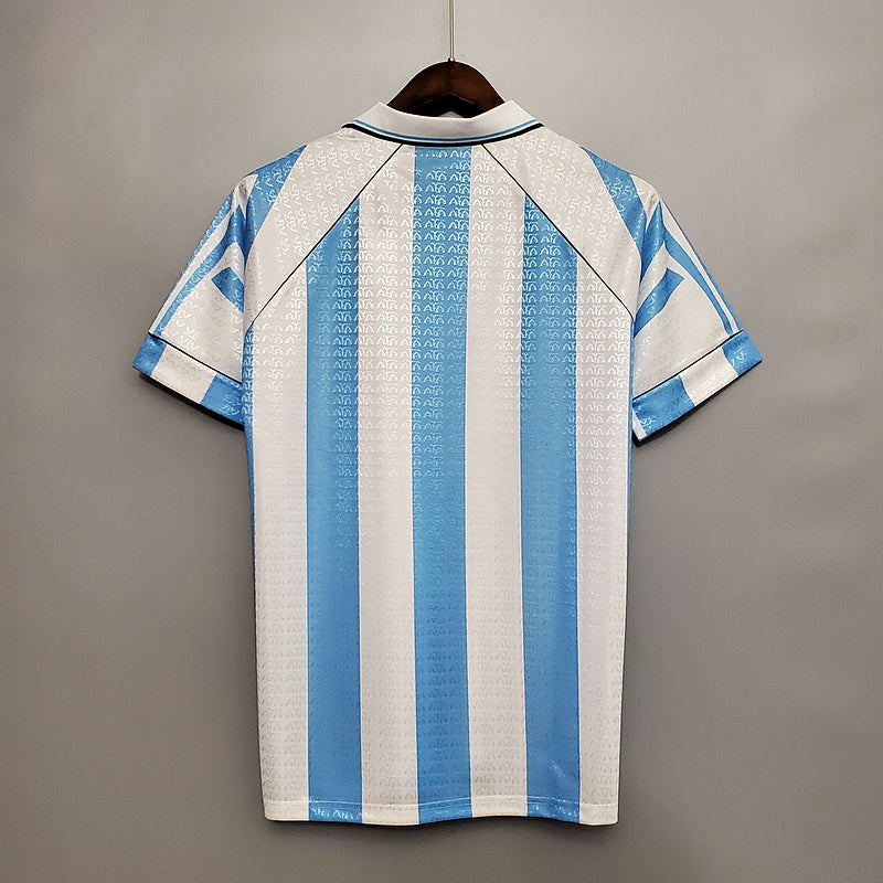Maillot de l'équipe nationale argentine rétro 1997-1998 bleu et blanc -